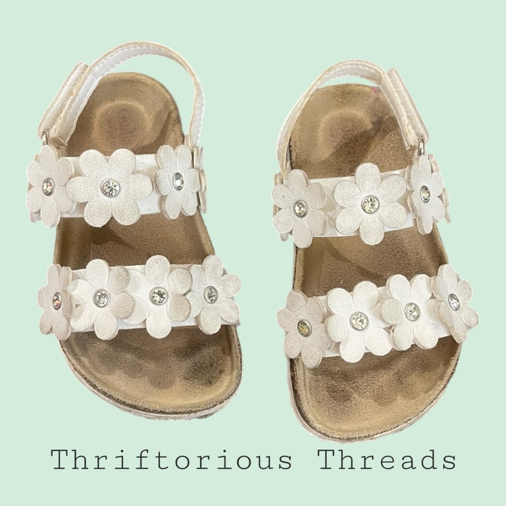 Giulia Palai White Flower Sandals